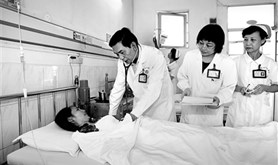 劳模风采之记湛江中心人民医院蔡玉桂院长