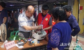 湛江市总工会积极参加学雷锋志愿服务活动