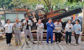 霞山区建新社区工会驿站开展慰问户外劳动者活动