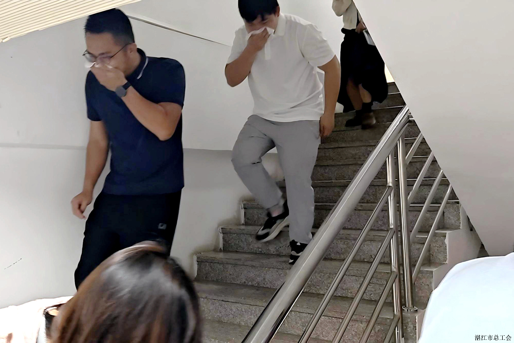 6fe3b6ee6a5840699640c3493961555b.jpg 6fe3b6ee6a5840699640c3493961555b.jpg